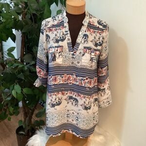 Rue 21 elephant paisley them roll sleeve blouse Woman’s size Medium
